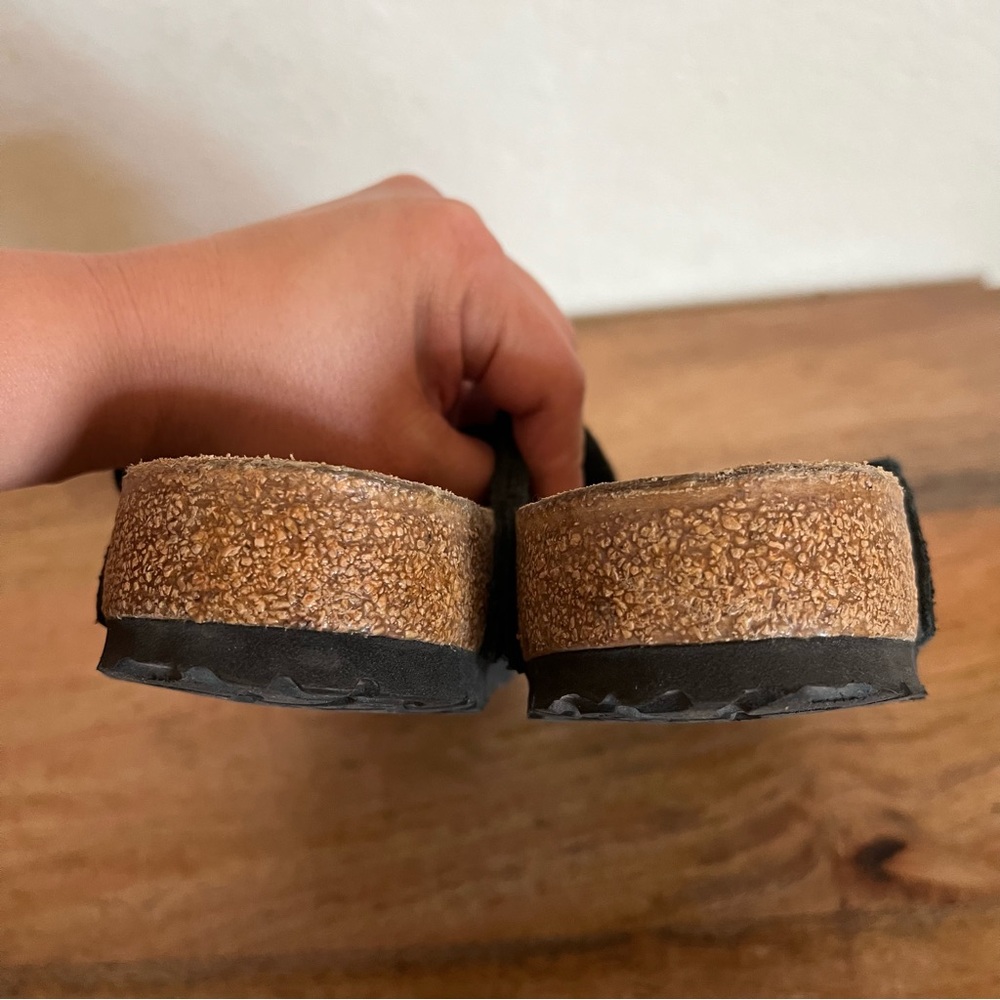 Birkenstock Arizona Black Suede Sandal Size 38 (7-7.5) Wide - Picture 7 of 9